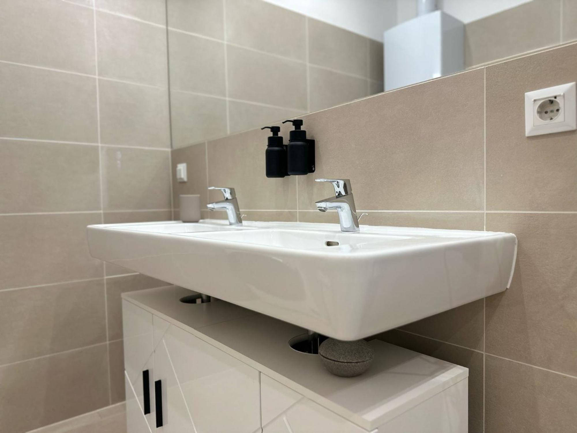 Designer Apartment Near Main Station Vienna Esterno foto